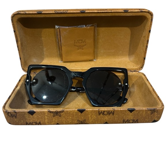MCM Black Cat Eye Sunglasses - Picture 1 of 8